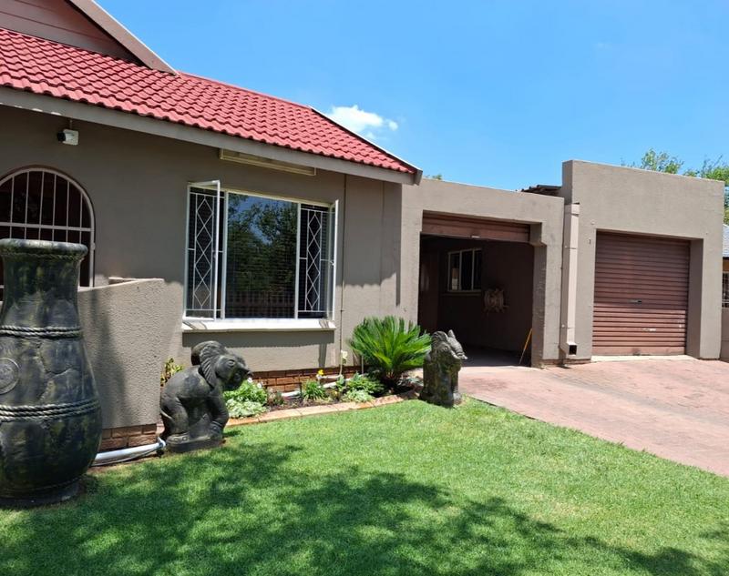 3 Bedroom Property for Sale in Sasolburg Ext 11 Free State